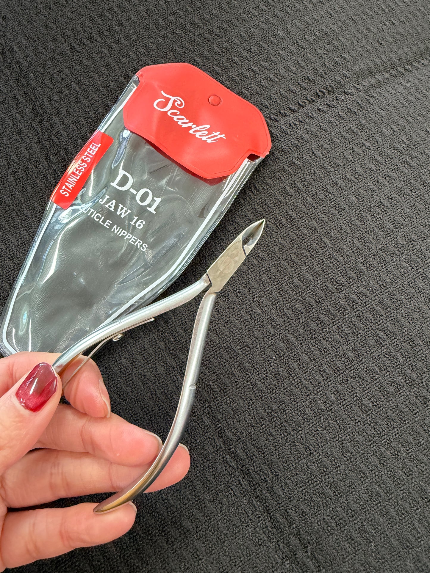 Cuticle Nippers - Stainless Steel - D01 Square Head - Jaw 16 or Jaw 14