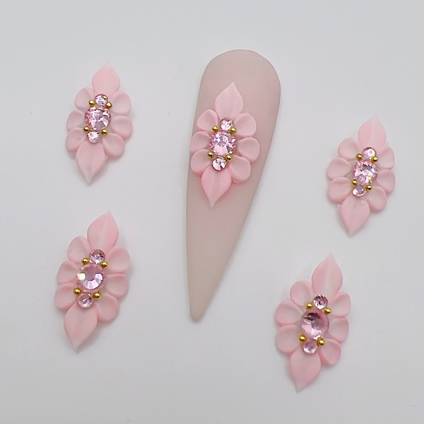4pcs Reg Pink 3D Acrylic Nail Flowers