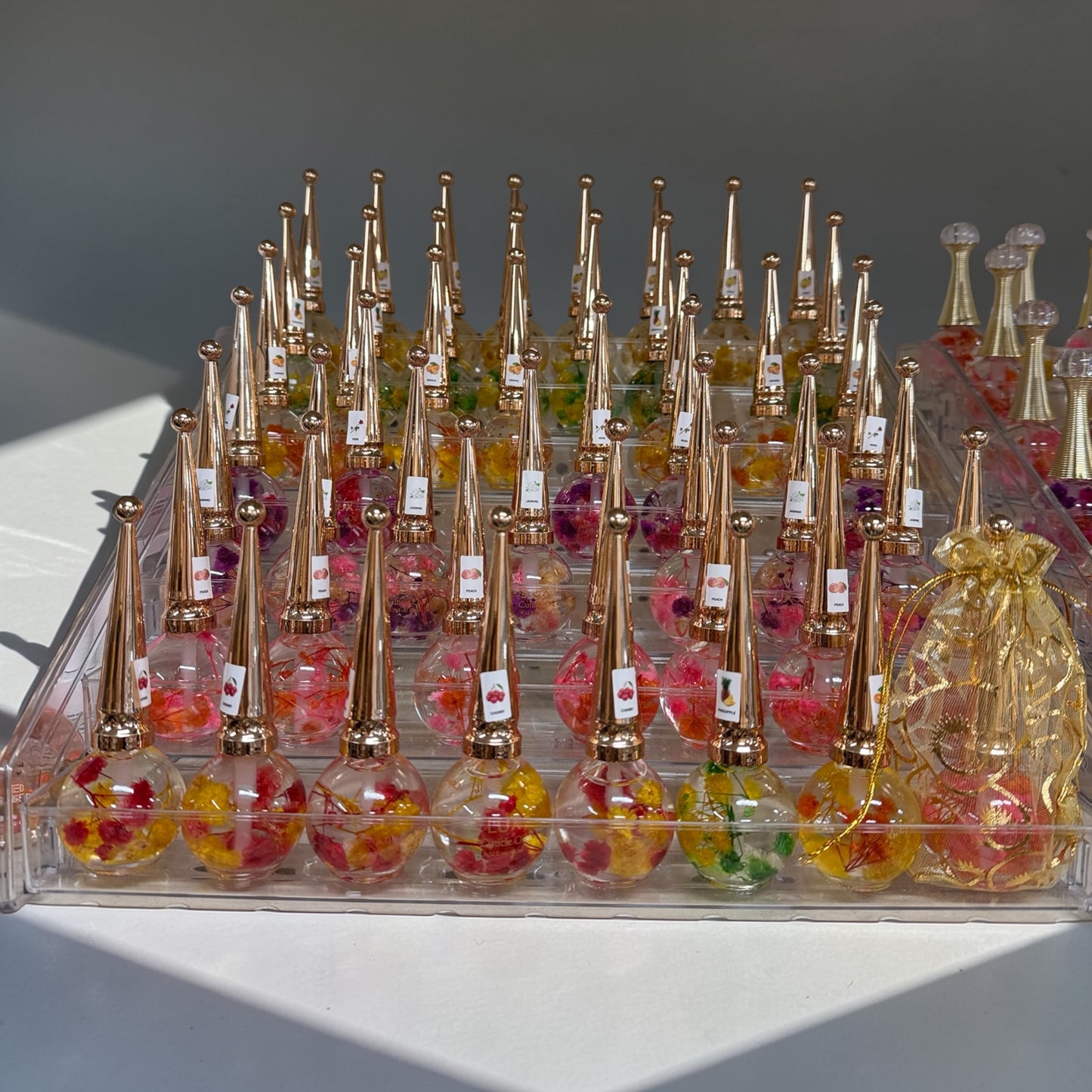 COMBO CUTICLE OIL GIFT set - 200 bottles FREE 200 bags + Rack or 10pcs Gold Oil