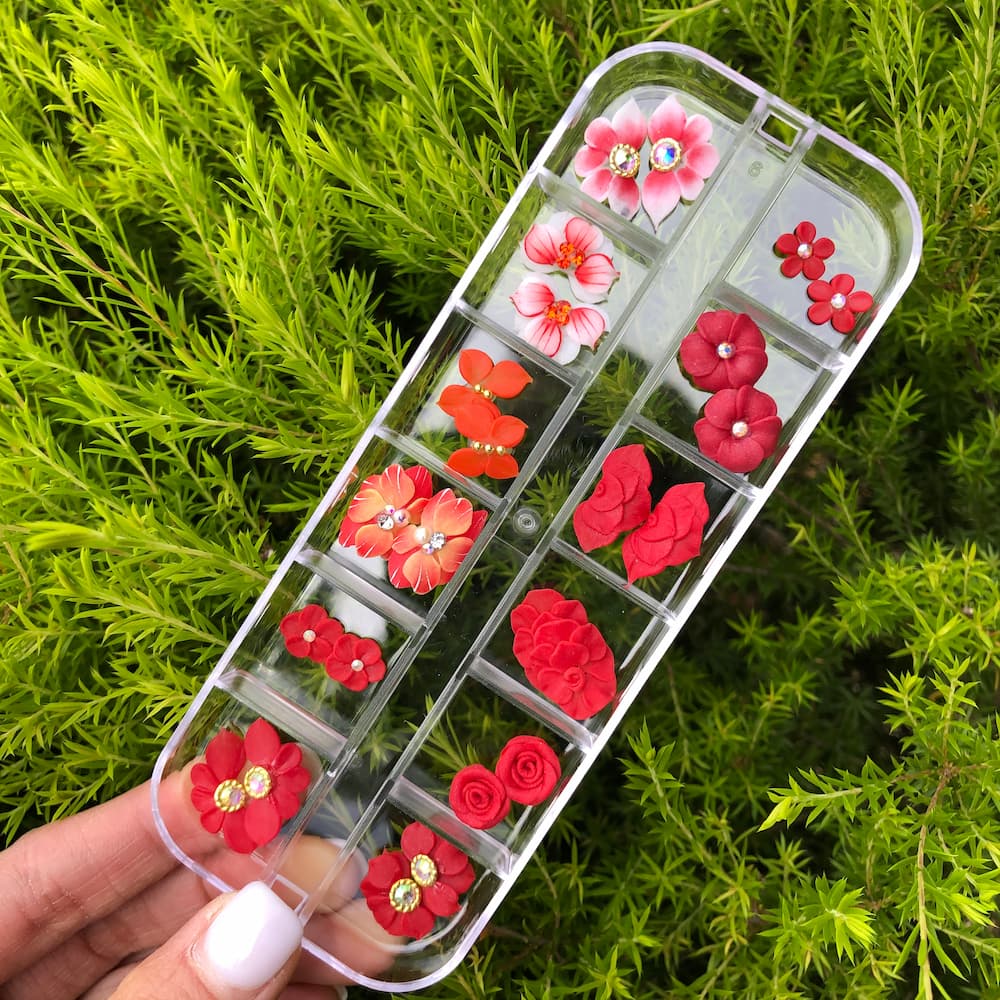 One of must have item nail art for Spring Nail Design is 3D Flowers Nails. 100 % Handmade by Color Acrylic Powder. With the design underneath of the flowers, it helps to apply on the nails easily. 