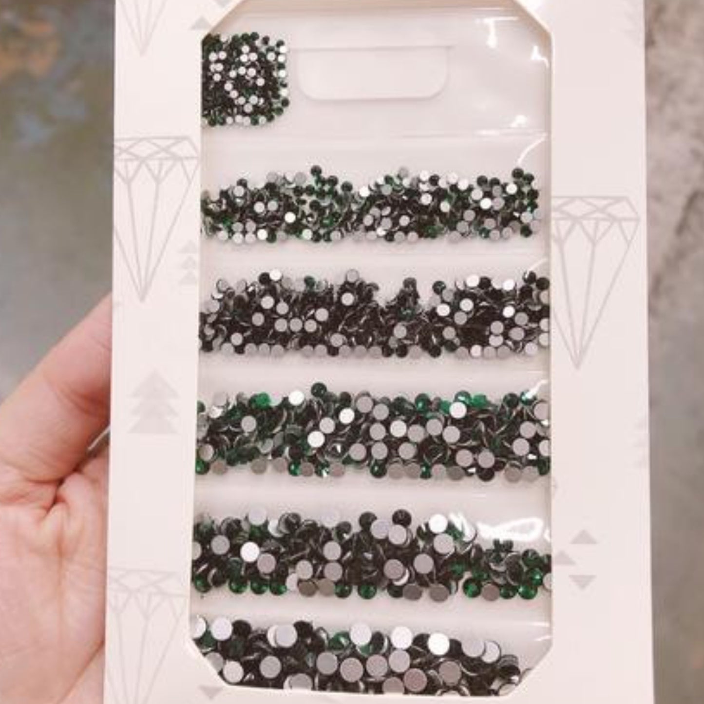 Mixed Size Crystal Flat back Nail Decoration - Emerald Green - Emerald Rhinestone - Nail Art Crystal Decorations