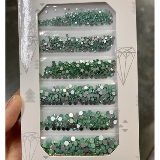 Mixed Size Crystal Flat Back Nail Decoration - Green Opal