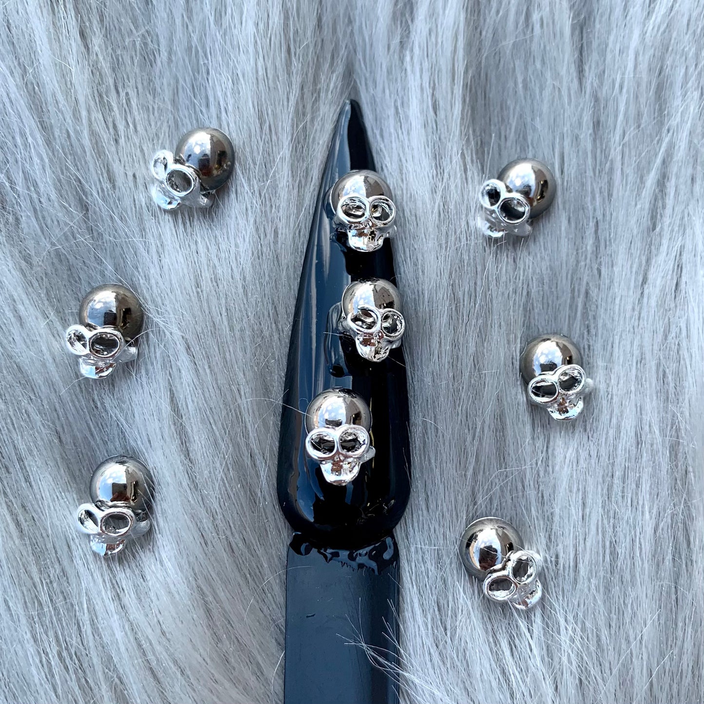 Halloween Spider and Skull Metal Nail Charm - 10pcs/ bag